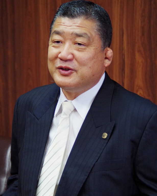 校長 石浦 外喜義